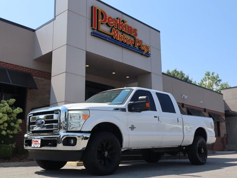 Used 2015 Ford F350 Lariat w/ Lariat Interior Package AWD/4WD image 33