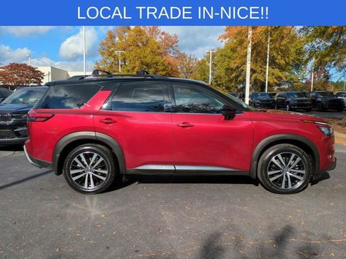 Used 2023 Nissan Pathfinder Platinum image 6