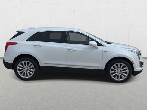 Used 2019 Cadillac XT5 Premium Luxury AWD/4WD image 4