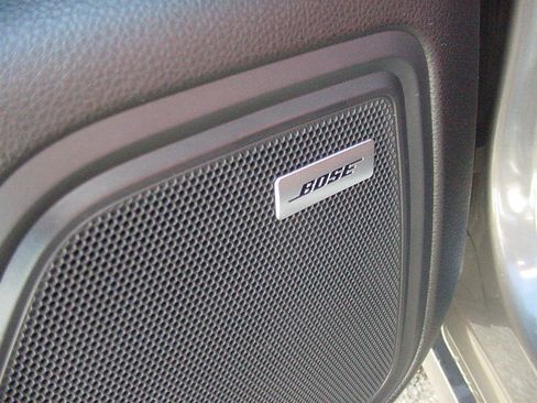 Used 2016 Porsche Macan Turbo image 16