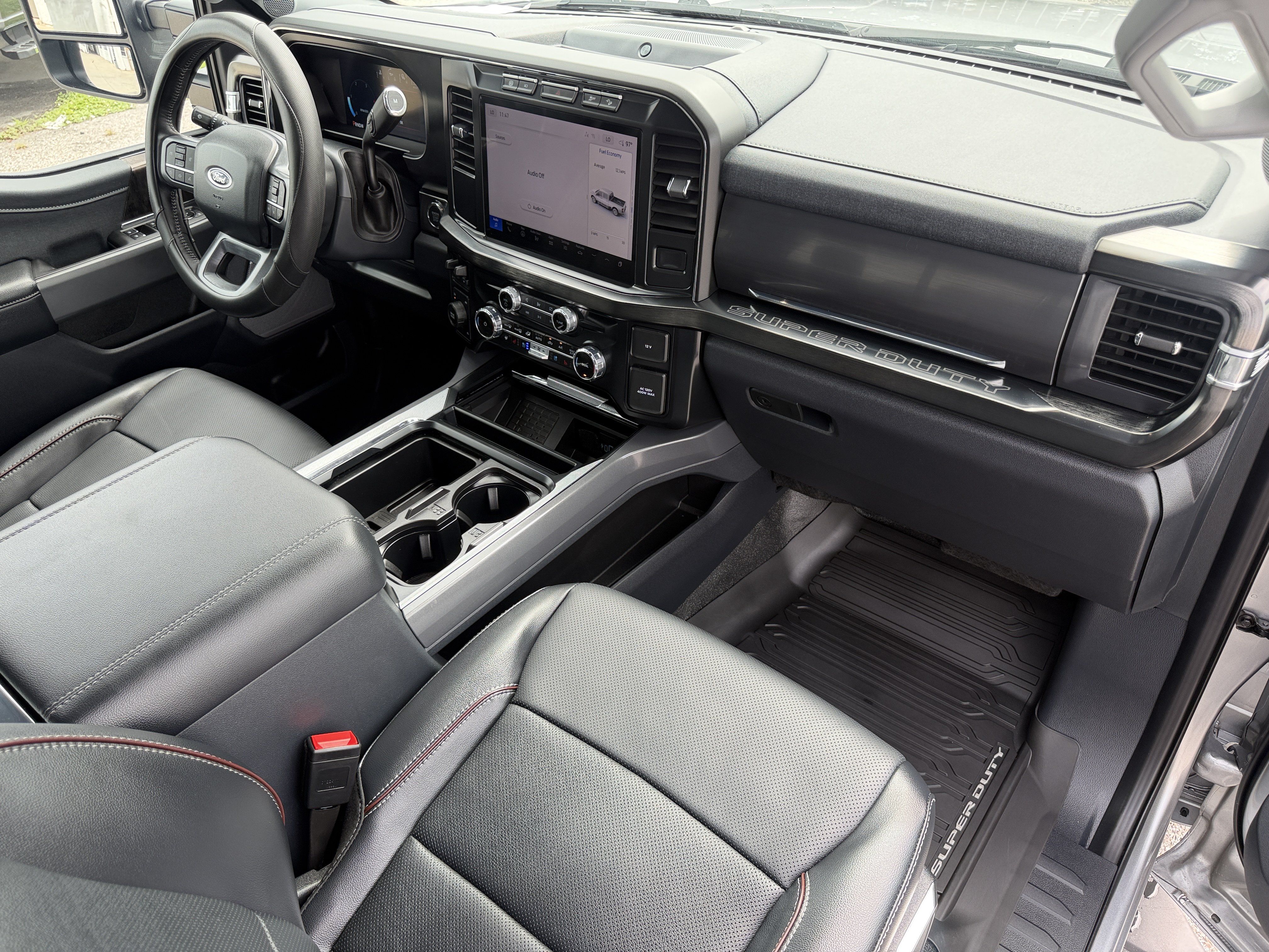 Used 2024 Ford F350 Lariat w/ Black Appearance Package AWD/4WD image 12