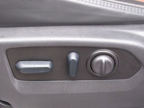 Used 2023 Chevrolet Silverado 3500 High Country image 18