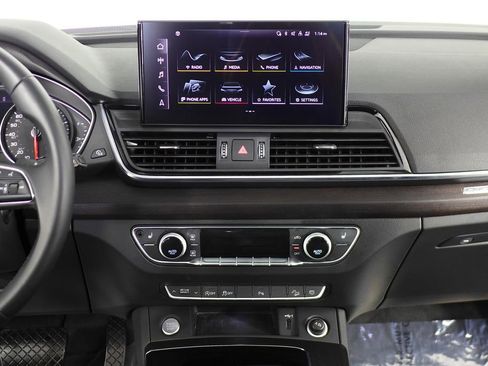 Used 2022 Audi Q5 2.0T Premium w/ Convenience Package image 26