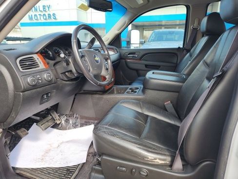 Used 2011 Chevrolet Silverado 2500 LTZ w/ LTZ Plus Package image 17