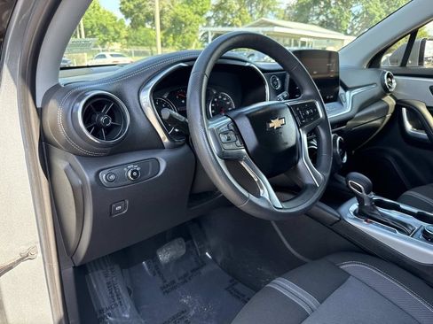 Used 2023 Chevrolet Blazer LT FWD image 21