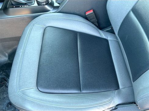 Used 2022 Ford Bronco Black Diamond image 19