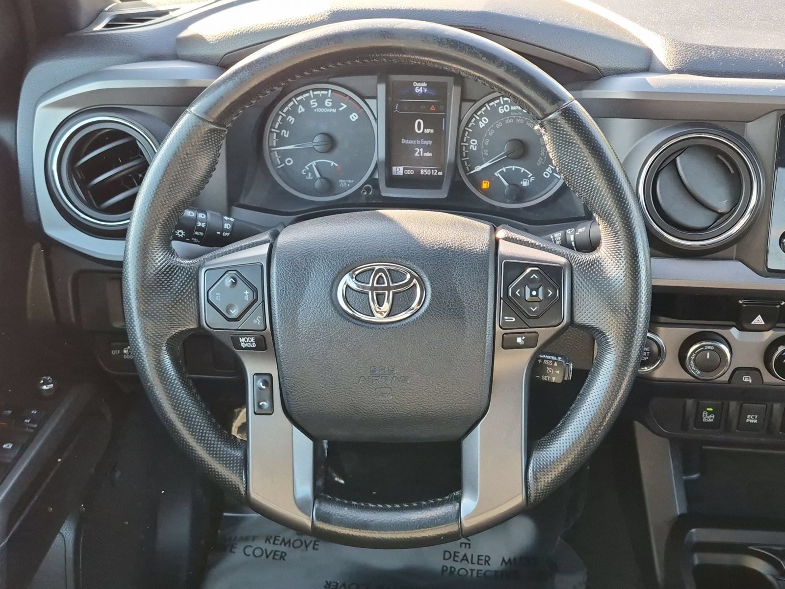 Used 2016 Toyota Tacoma TRD Off-Road AWD/4WD image 18