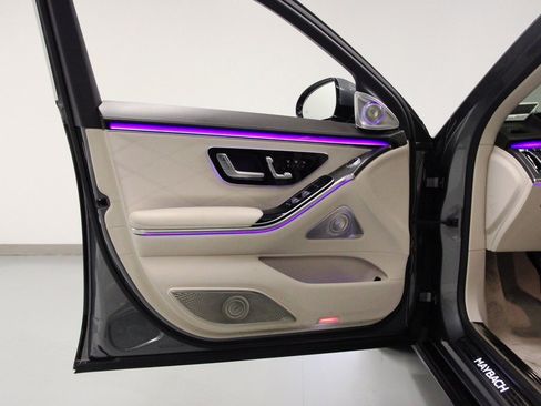Certified 2022 Mercedes-Benz Maybach S 580 4MATIC image 18