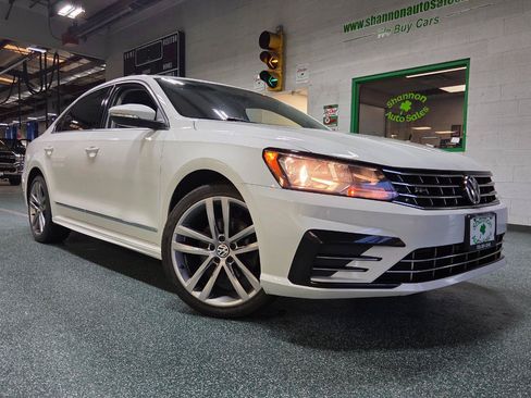 Used 2016 Volkswagen Passat 1.8T R-Line FWD image 12