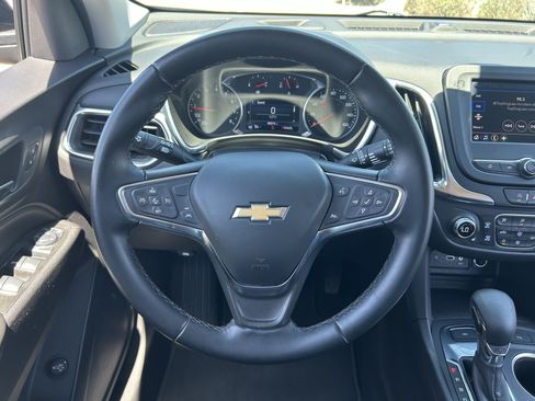Used 2024 Chevrolet Equinox LT AWD/4WD image 23