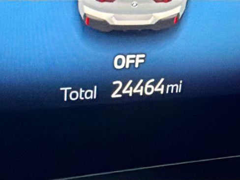 Used 2025 BMW X2 xDrive28i AWD/4WD image 19