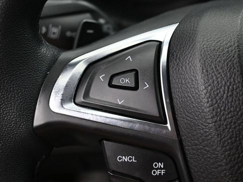 Used 2022 Ford Edge Titanium w/ Equipment Group 301A AWD/4WD image 18