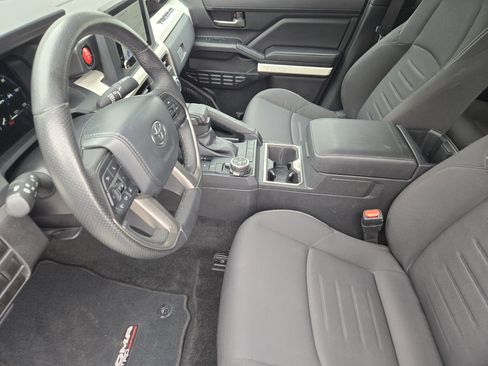 Used 2024 Toyota Tacoma TRD Off-Road image 16