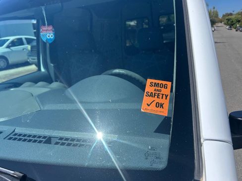 Used 2011 Ford Transit Connect XLT FWD image 9