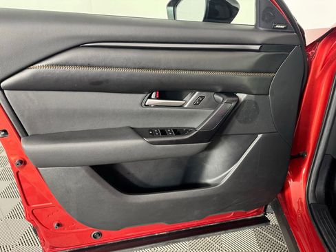 Used 2025 MAZDA CX-50 AWD 2.5 Hybrid w/ Premium Pkg image 9