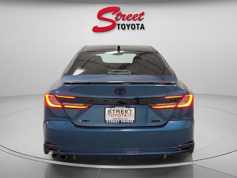 Used 2025 Toyota Camry XSE image 3