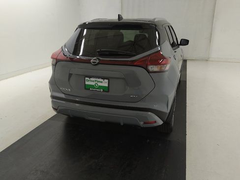 Used 2023 Nissan Kicks SV FWD image 7