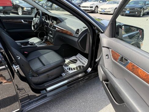 Used 2013 Mercedes-Benz C 300 4MATIC Sedan image 12