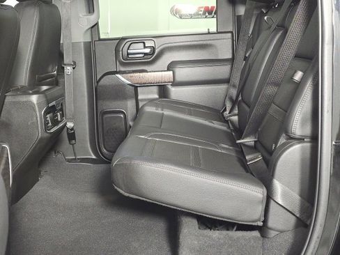Used 2022 GMC Sierra 2500 Denali w/ Denali Ultimate Package image 32