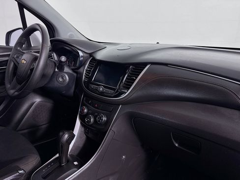 Used 2021 Chevrolet Trax LS w/ Tint and Cruise Package FWD image 28