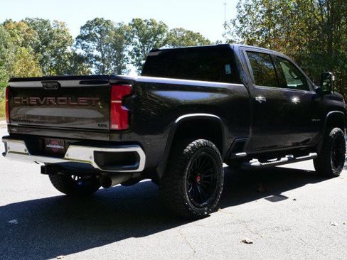 Used 2024 Chevrolet Silverado 3500 LTZ w/ LTZ Plus Package image 25