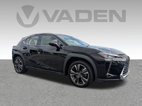 Used 2021 Lexus UX 200 w/ Accessory Package (Z1) image 3
