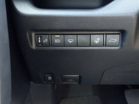 Used 2022 Toyota RAV4 XSE w/ XSE Grade Weather Package AWD/4WD image 35