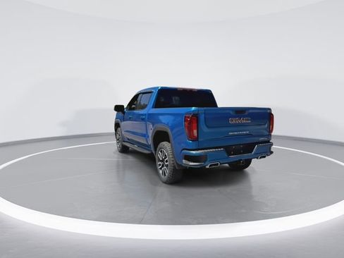 Used 2024 GMC Sierra 1500 AT4 w/ Technology Package AWD/4WD image 9