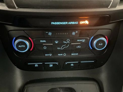 Used 2020 Ford Transit Connect XL image 21