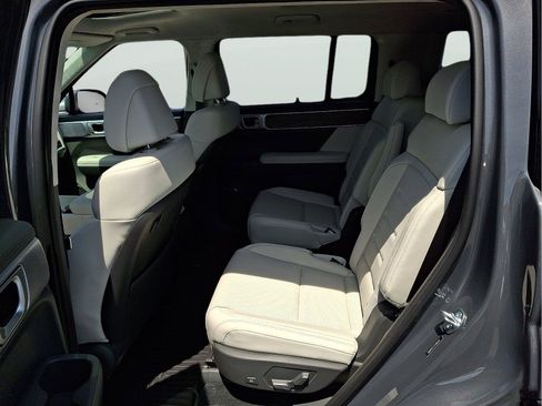 Used 2026 Hyundai Santa Fe Calligraphy AWD/4WD image 8