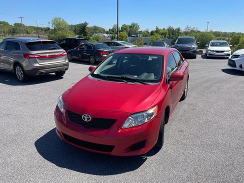 Used 2010 Toyota Corolla LE FWD image 5