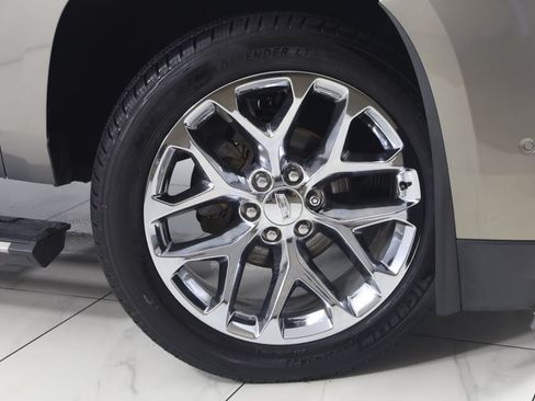 Used 2019 Cadillac Escalade Premium Luxury AWD/4WD image 18