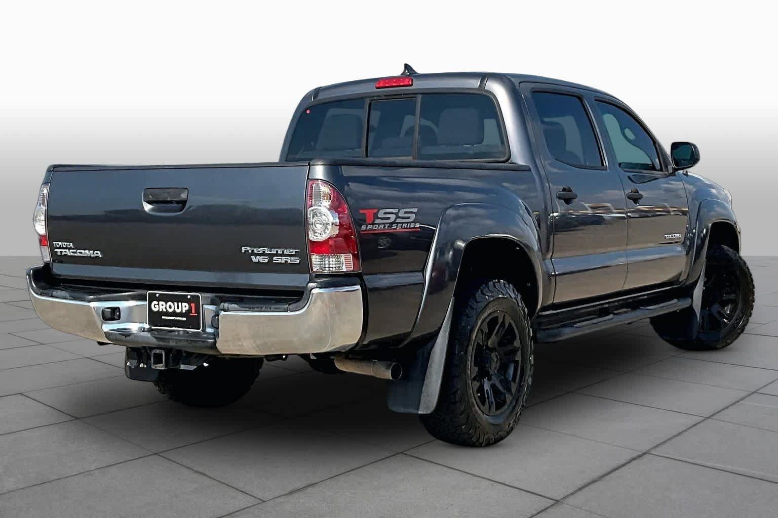 Used 2015 Toyota Tacoma PreRunner w/ SR5 Package RWD image 13