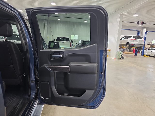 Used 2022 Chevrolet Silverado 1500 LTZ AWD/4WD image 27