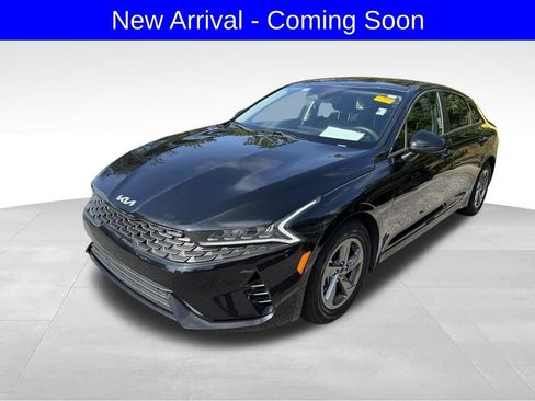 Used 2022 Kia K5 LXS FWD image 2