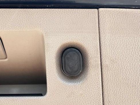 Used 2015 Chevrolet Suburban LTZ AWD/4WD image 28