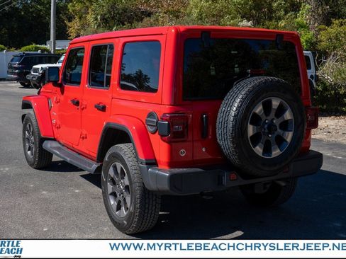 Certified 2019 Jeep Wrangler Unlimited Sahara image 4