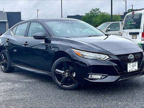 Used 2023 Nissan Sentra SR w/ Midnight Edition Package FWD image 33