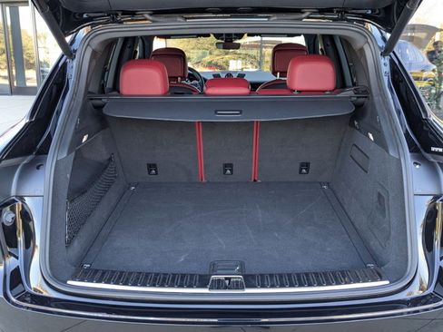 Used 2022 Porsche Cayenne image 23