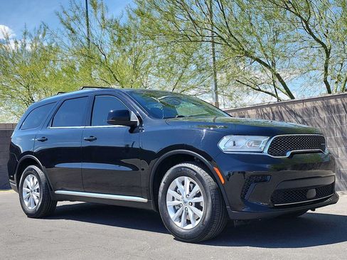 Used 2023 Dodge Durango SXT Launch Edition RWD image 2