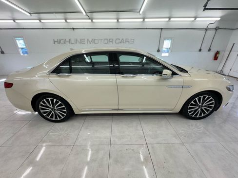 Used 2018 Lincoln Continental Select FWD image 4