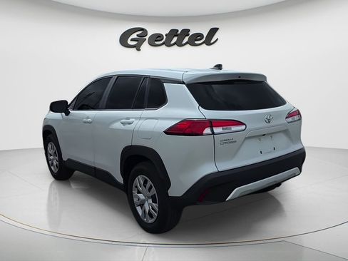 Used 2025 Toyota Corolla Cross L image 9