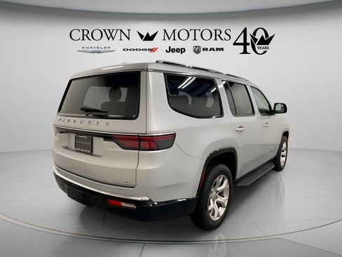 Used 2022 Jeep Wagoneer Series II AWD/4WD image 6