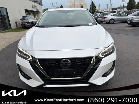 Used 2023 Nissan Sentra SR w/ SR Premium Package FWD image 4
