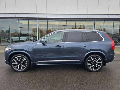 Used 2022 Volvo XC90 T8 Inscription Expression w/ Advanced Package image 2