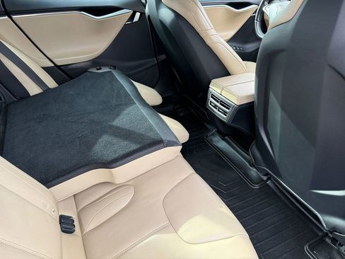 Used 2016 Tesla Model S 90D image 18