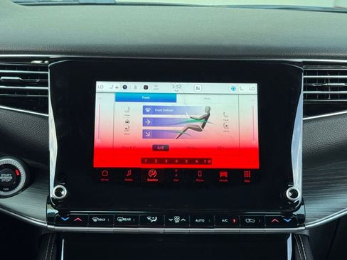 Used 2023 Jeep Wagoneer L Series II image 23