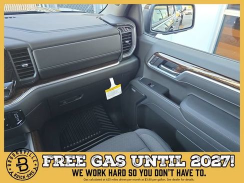 New 2026 GMC Sierra 1500 Elevation w/ Preferred Package AWD/4WD image 14
