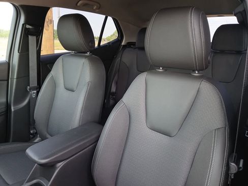 Used 2025 Buick Encore GX Preferred w/ Comfort Package AWD/4WD image 19