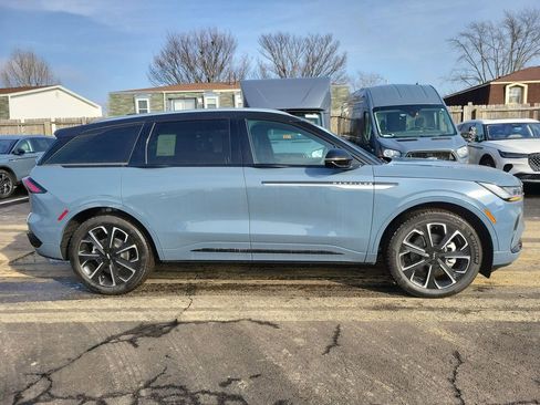 New 2026 Lincoln Nautilus Reserve image 3